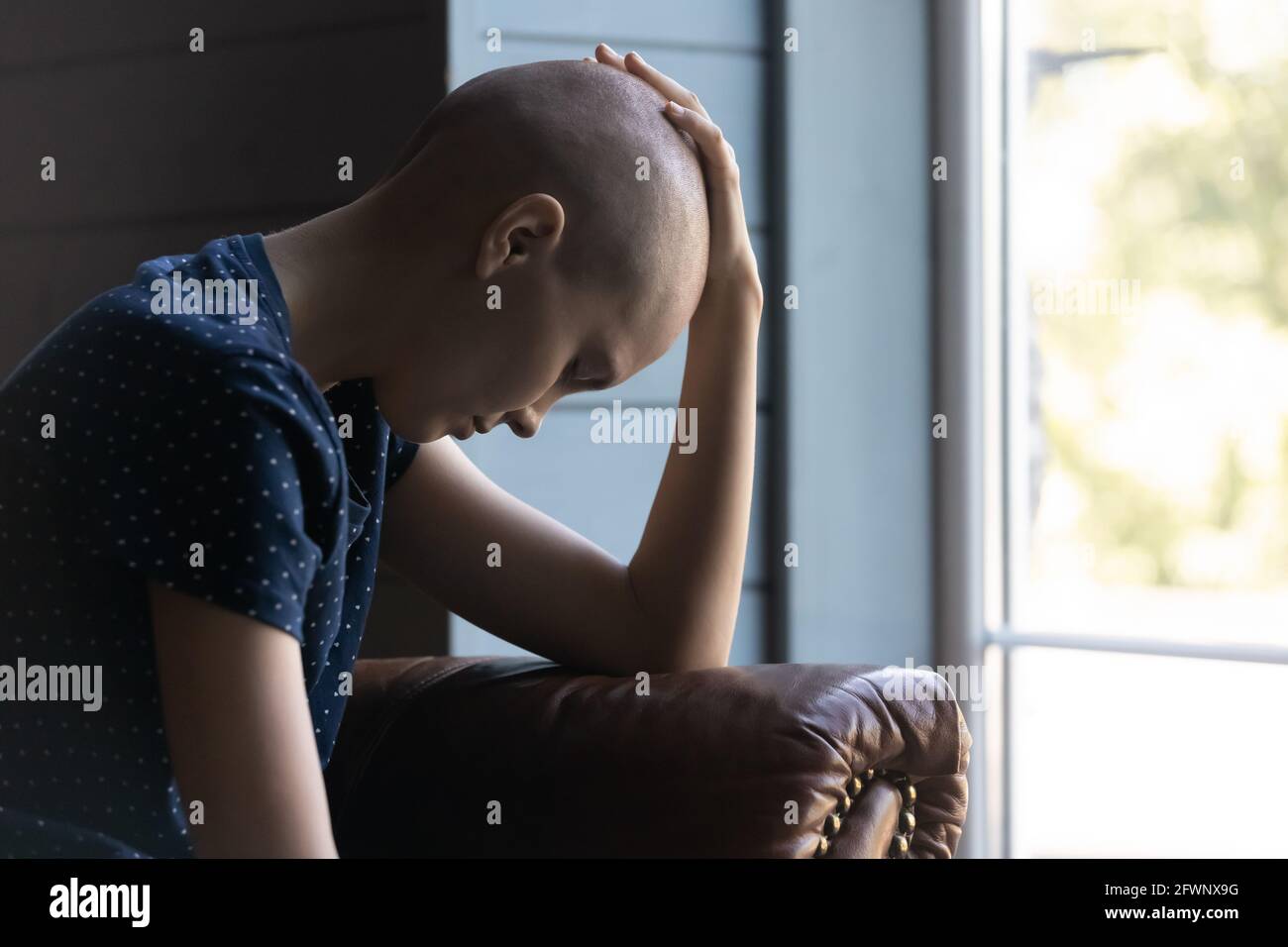 Depressive onkologische Patientin müde von Kampf, Behandlung Stockfoto