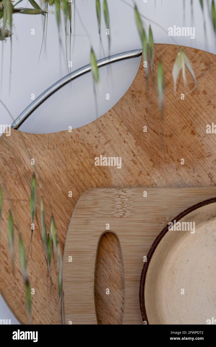 Umweltfreundliche wiederverwendbare Küchenutensilien. Ökologie, Recycling, kein Kunststoff, Null-Abfall-Konzept Stockfoto