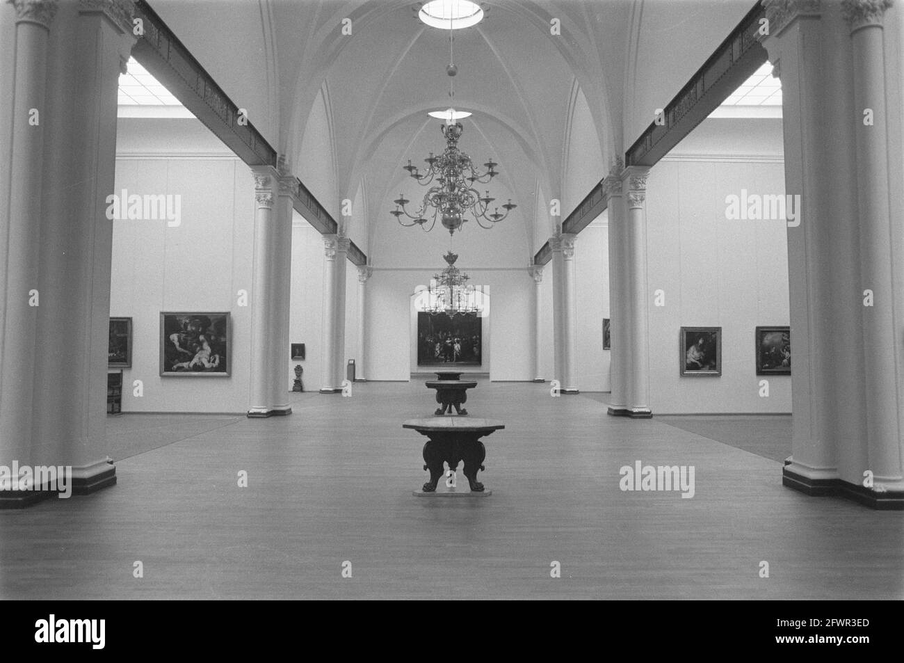 Nachtwache und Ehrengalerie im Amsterdamer Rijksmuseum Restauriert in den ursprünglichen Zustand - die Galerie der Ehre mit Nachtwache Stockfoto