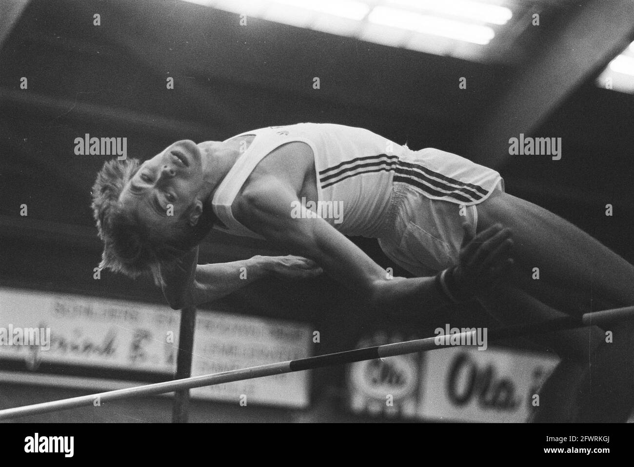 Niederländische Leichtathletik-Meisterschaften in Zwolle; Ruud Wielart, Hochsprung in Aktion, nein 32, 33 Ruud Wielart, (Kopf), 3. Februar 1979, HOHE Sprünge, Niederlande, Foto der Presseagentur des 20. Jahrhunderts, zu erinnerende Nachrichten, Dokumentarfilm, historische Fotografie 1945-1990, visuelle Geschichten, Menschliche Geschichte des zwanzigsten Jahrhunderts, Momente in der Zeit festzuhalten Stockfoto