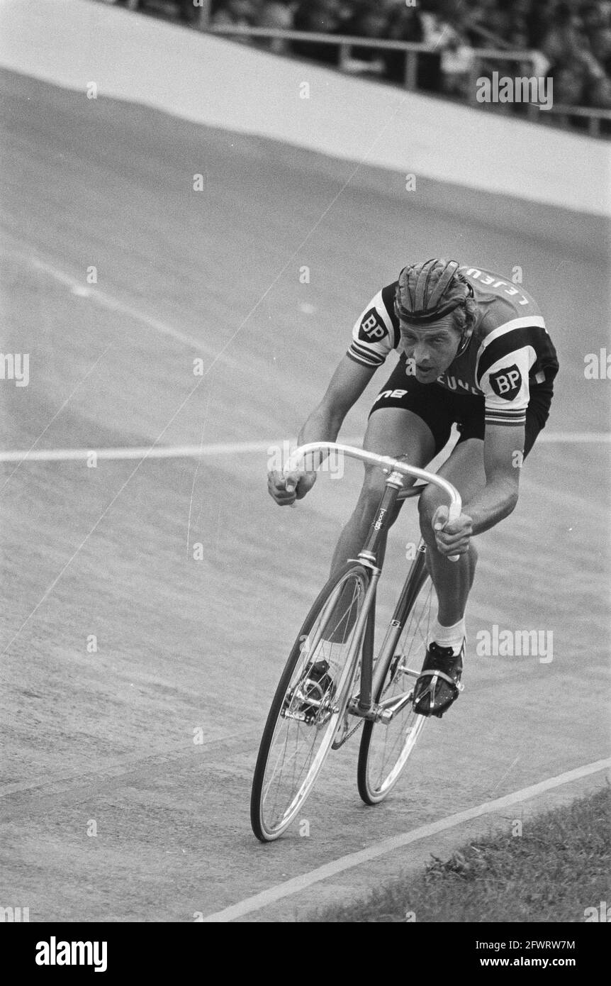 Niederländische Leichtathletik-Meisterschaften in Utrecht; Roy Schuiten während der 5-km-Verfolgung für Radprofis, 5. August 1977, Radfahren, Niederlande, 20. Jahrhundert Presseagentur Foto, Nachrichten zu erinnern, Dokumentarfilm, historische Fotografie 1945-1990, visuelle Geschichten, Menschliche Geschichte des zwanzigsten Jahrhunderts, Momente in der Zeit festzuhalten Stockfoto