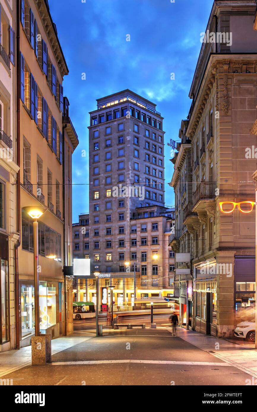 Der Bel-Air-Turm und der Komplex der Bel-Air Metropole wurden 1931 erbaut und waren als erster Schweizer Wolkenkratzer und Tante eines der Wahrzeichen seiner Zeit Stockfoto