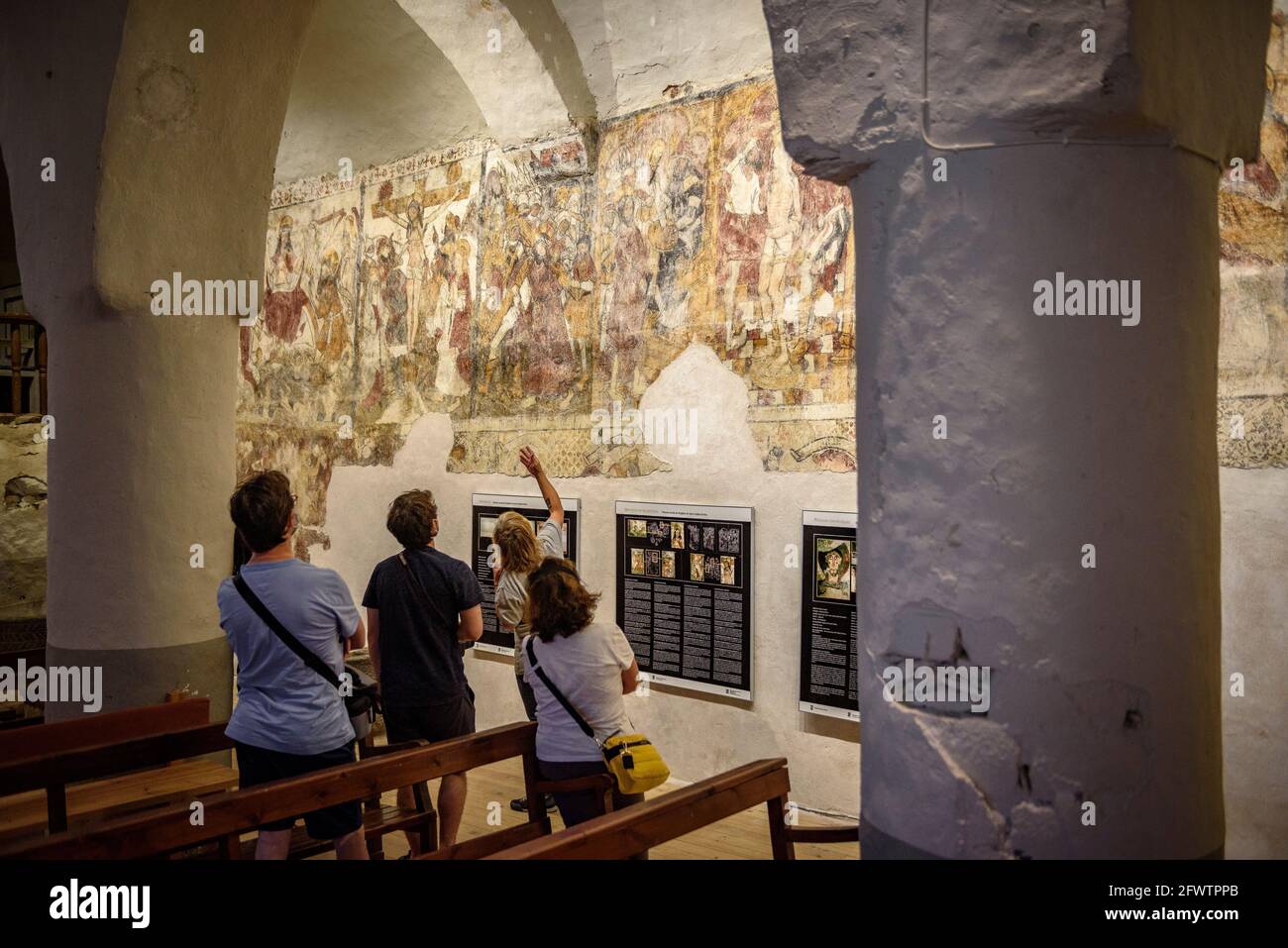 Romanische Gemälde in der Kirche Santa Eulària d'Unha (Aran-Tal, Katalonien, Spanien, Pyrenäen) Stockfoto