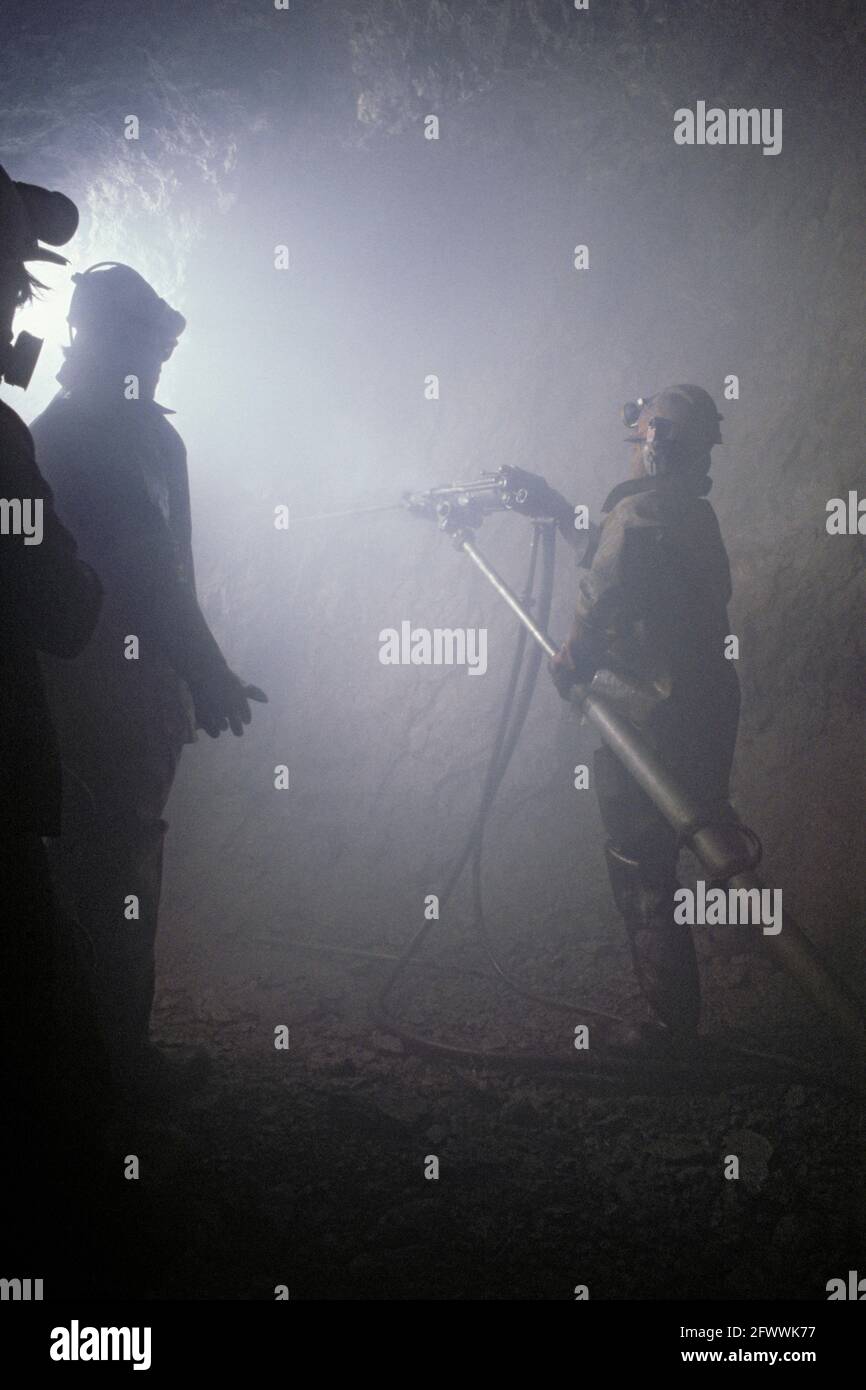 Goldgräber mit Jack-Leg Luft Bohrer Stockfoto