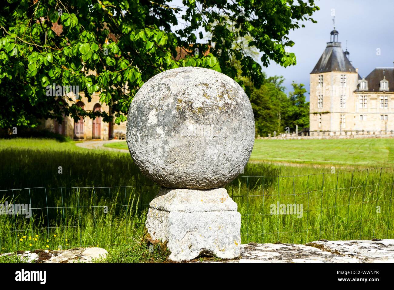 Schloss Mac Mahon, Sully, Burgund, Region Bourgogne-Franche-Comté, Frankreich Stockfoto