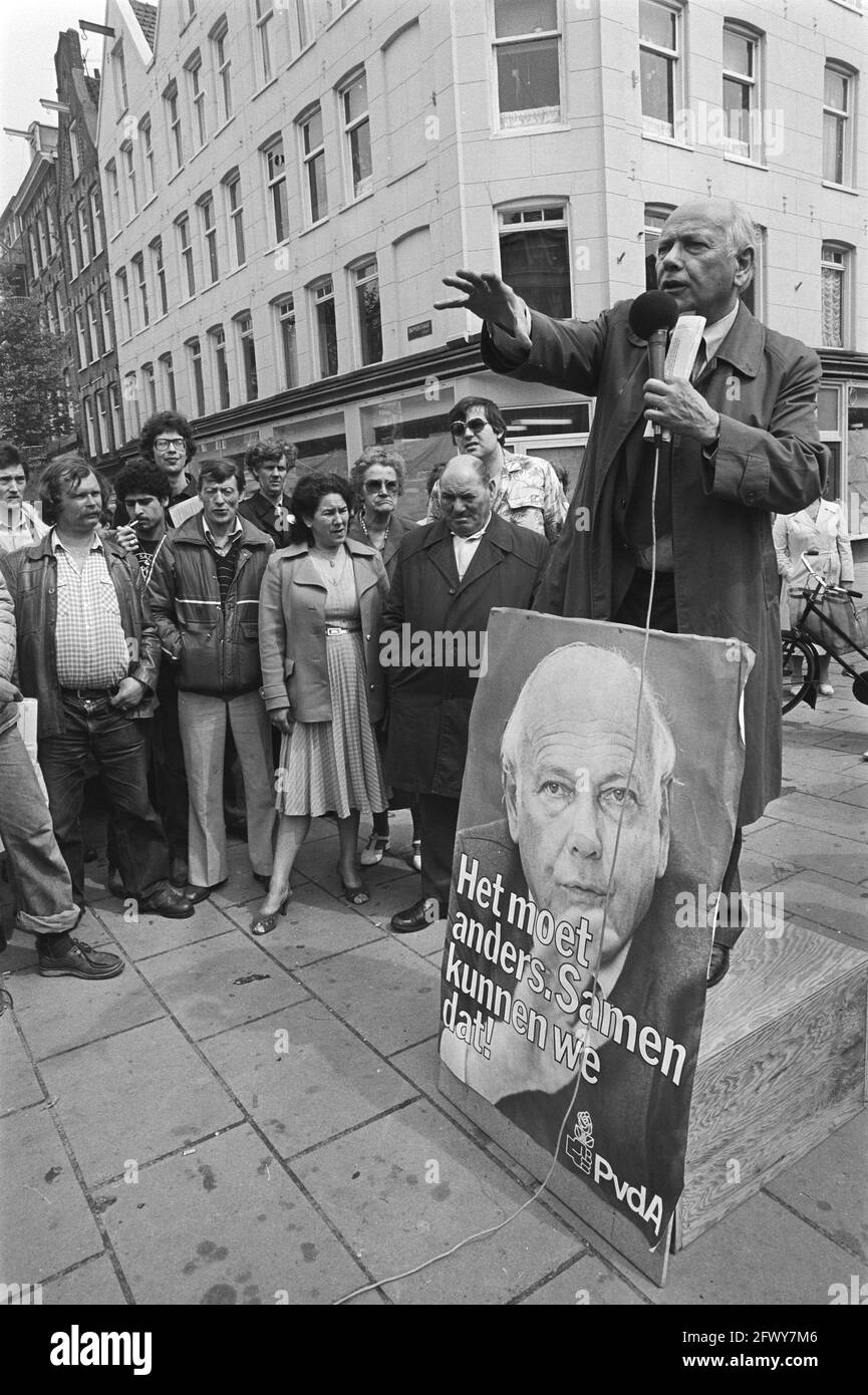 PVDEIN Listenführer Joop den Uyl besuchte Albert Cuypmarkt und Dappermarkt und Fordfabriek im Wahlkampf, 19. Mai 1981, Wahlkampagnen, die Neth Stockfoto