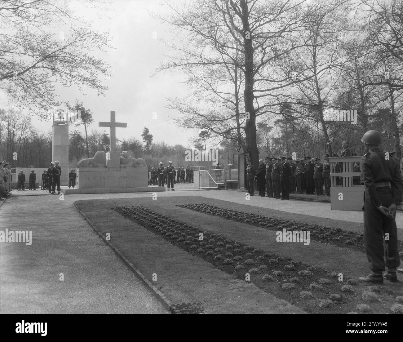 4. Mai Todesgedenken, Grebbeberg, 4. Mai 1954, Niederlande, 20. Jahrhundert Presseagentur Foto, Nachrichten zu erinnern, Dokumentarfilm, historische Fotografie 1945-1990, visuelle Geschichten, Menschliche Geschichte des zwanzigsten Jahrhunderts, Momente in der Zeit festzuhalten Stockfoto