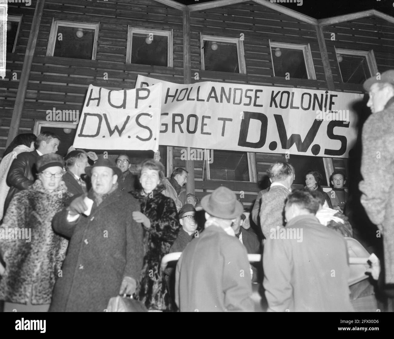 Lyn European Cup gegen DWS 1-3 in Oslo, Unterstützer, 18. November 1964, UNTERSTÜTZER, Sport, Fußball, Niederlande, Foto der Presseagentur des 20. Jahrhunderts, zu erinnerende Nachrichten, Dokumentarfilm, historische Fotografie 1945-1990, visuelle Geschichten, Menschliche Geschichte des zwanzigsten Jahrhunderts, Momente in der Zeit festzuhalten Stockfoto