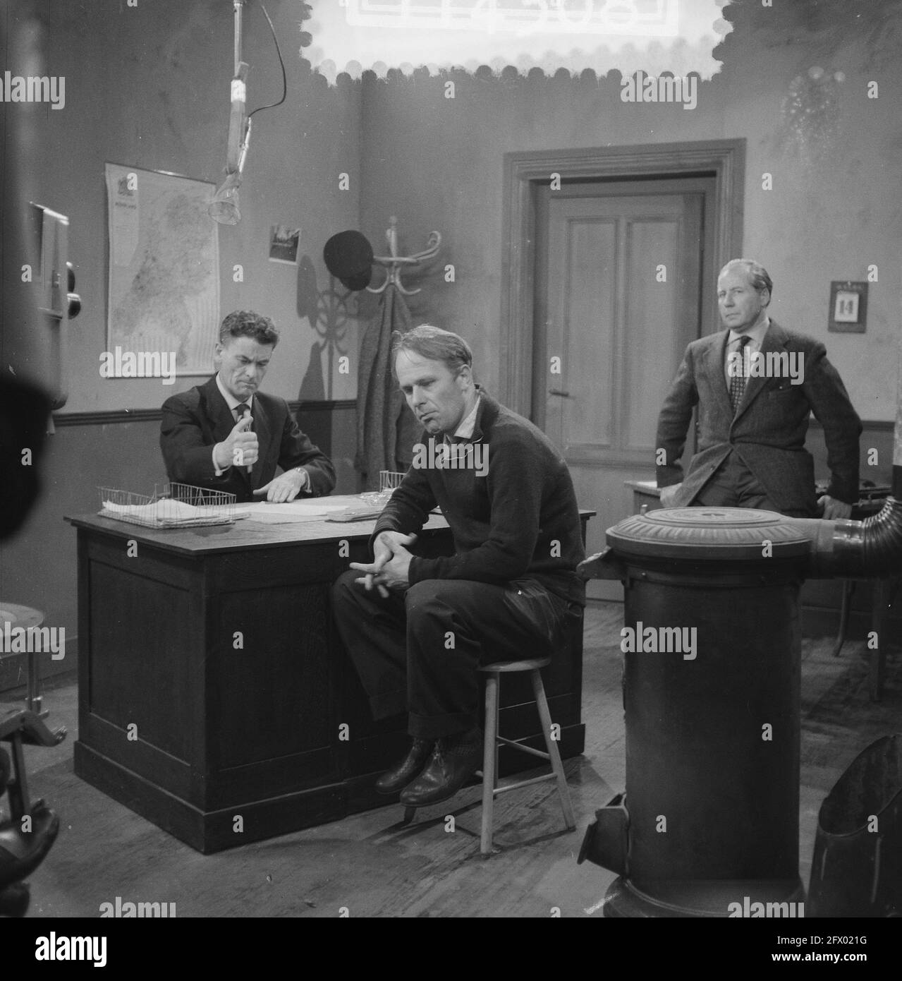 Szene, 17. Juli 1960, Schauspieler, Fernsehdramen, Niederlande, Presseagentur des 20. Jahrhunderts, Foto, Nachrichten zum erinnern, Dokumentarfilm, historische Fotografie 1945-1990, visuelle Geschichten, Menschliche Geschichte des zwanzigsten Jahrhunderts, Momente in der Zeit festzuhalten Stockfoto