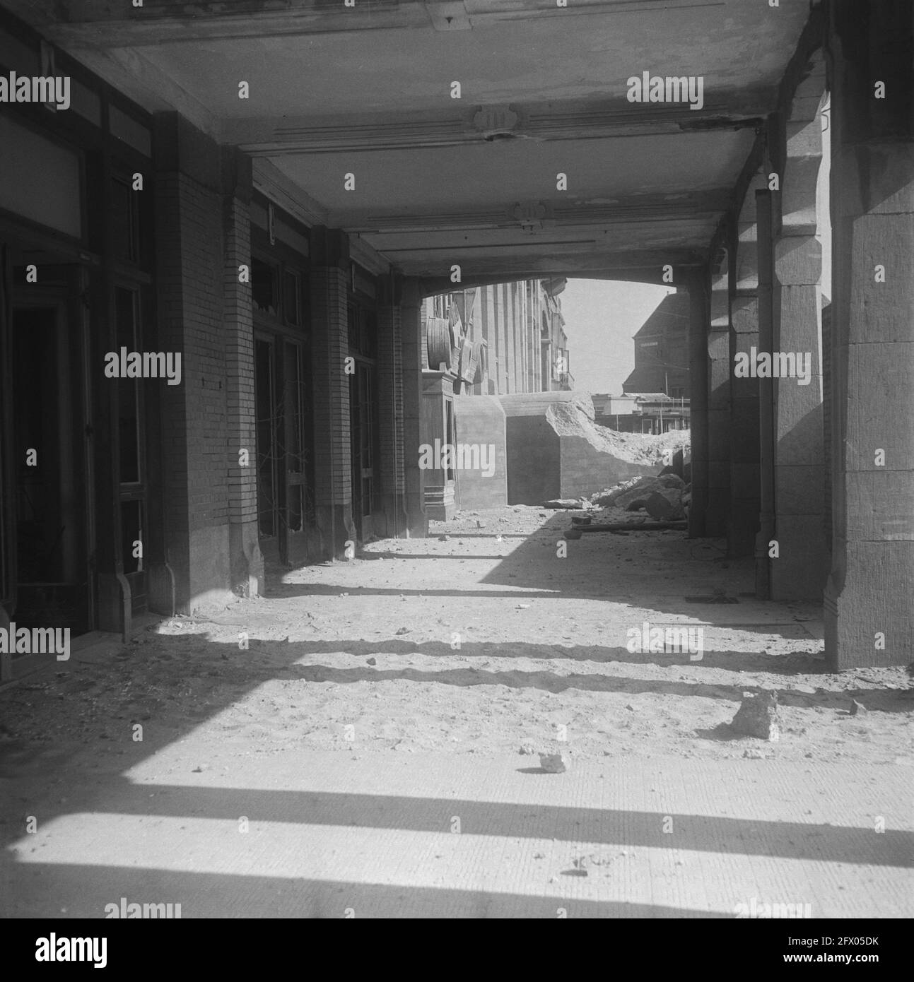 Scheveningen, Übersicht der Strand- und Boulevard-Barrieren [Atlantikwall], September 1945, zweiter Weltkrieg, Verteidigung, Zerstörung, Niederlande, Presseagentur des 20. Jahrhunderts, Foto, Nachrichten zum erinnern, Dokumentarfilm, historische Fotografie 1945-1990, visuelle Geschichten, Menschliche Geschichte des zwanzigsten Jahrhunderts, Momente in der Zeit festzuhalten Stockfoto