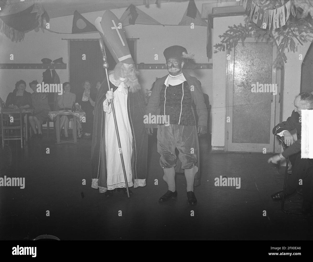 Saint Nicholkpartei Navy Kattenburg, 2. Dezember 1950, MARINIERS, Niederlande, 20. Jahrhundert Presseagentur Foto, Nachrichten zu erinnern, Dokumentarfilm, historische Fotografie 1945-1990, visuelle Geschichten, Menschliche Geschichte des zwanzigsten Jahrhunderts, Momente in der Zeit festzuhalten Stockfoto