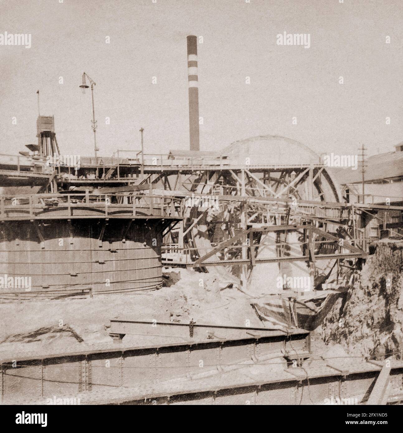 Underwood: Die große Erzmühle der Robinson Mine, der reichsten Goldmine von Johannesburg, Südafrika, Copyright 1901 Stockfoto