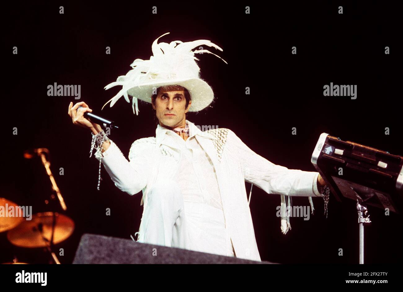 Perry Farrell, Sänger von Jane's Addiction beim Reading Festival 2002. Reading, Berkshire, England, Vereinigtes Königreich. Stockfoto