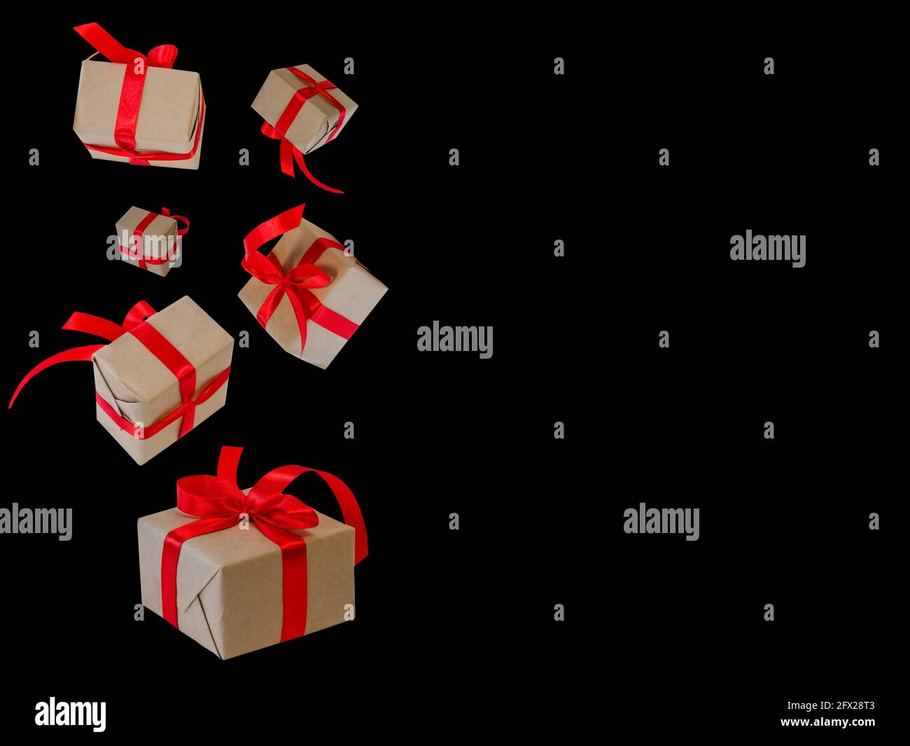 Fliegende Geschenkboxen - Black Friday, Verkaufskonzepte, Rabattpreis, weihnachtsgeschenke und Shopping, Grußkarte für weihnachten, valentinstag oder neu yea Stockfoto