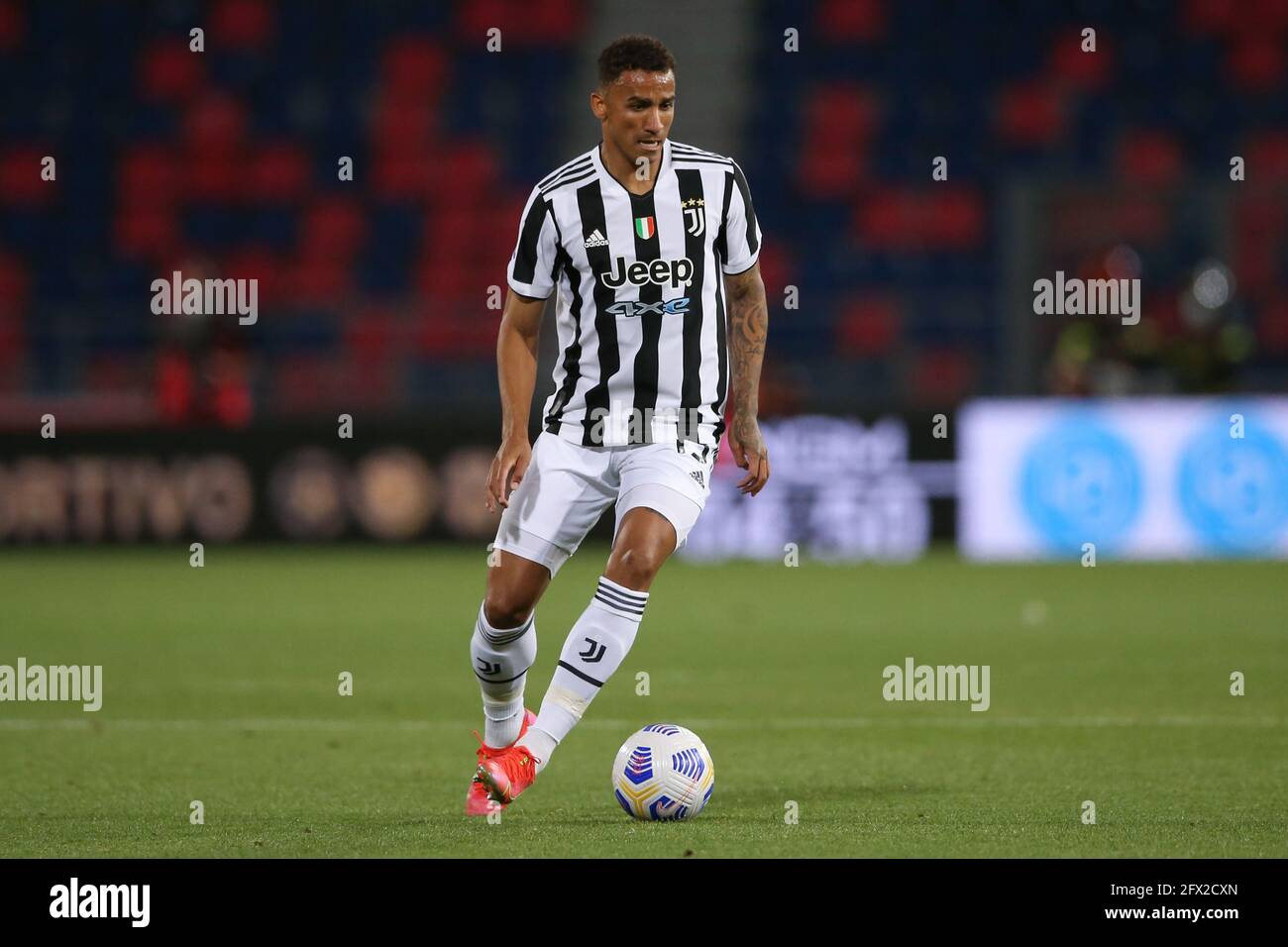 Bologna, Italien, 23. Mai 2021. Danilo von Juventus während der Serie A Spiel in Renato Dall'Ara, Bologna. Bildnachweis sollte lauten: Jonathan Moscrop / Sportimage Stockfoto