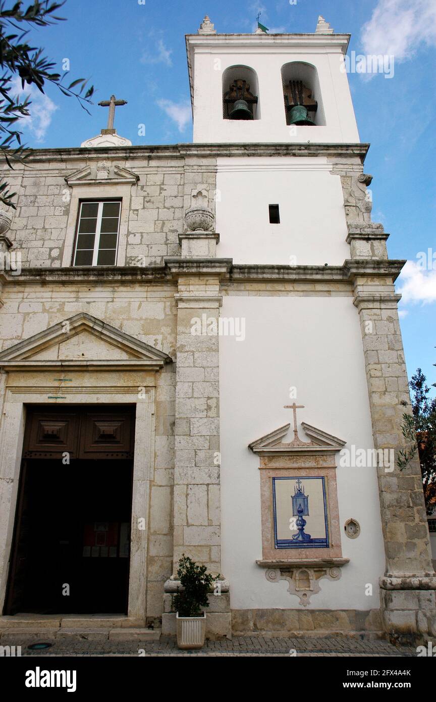 Portugal. Santarem. Kirche des heiligen Stephanus oder Heiligtum des eucharistischen Wunders (Igreja do Santíssimo Milagre). Architektonisches Detail der Fassade. Stockfoto