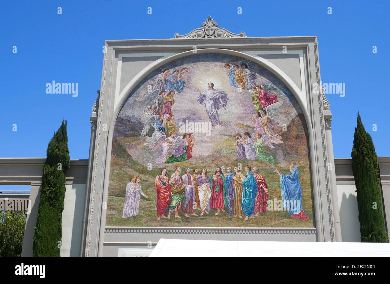 Cypress, California, USA 24. Mai 2021 EINE Gesamtansicht der Atmosphäre der Kunst Wandbild im Mausoleum im Forest Lawn Cypress Memorial Park am 24. Mai 2021 in Cypress, California, USA. Foto von Barry King/Alamy Stockfoto Stockfoto