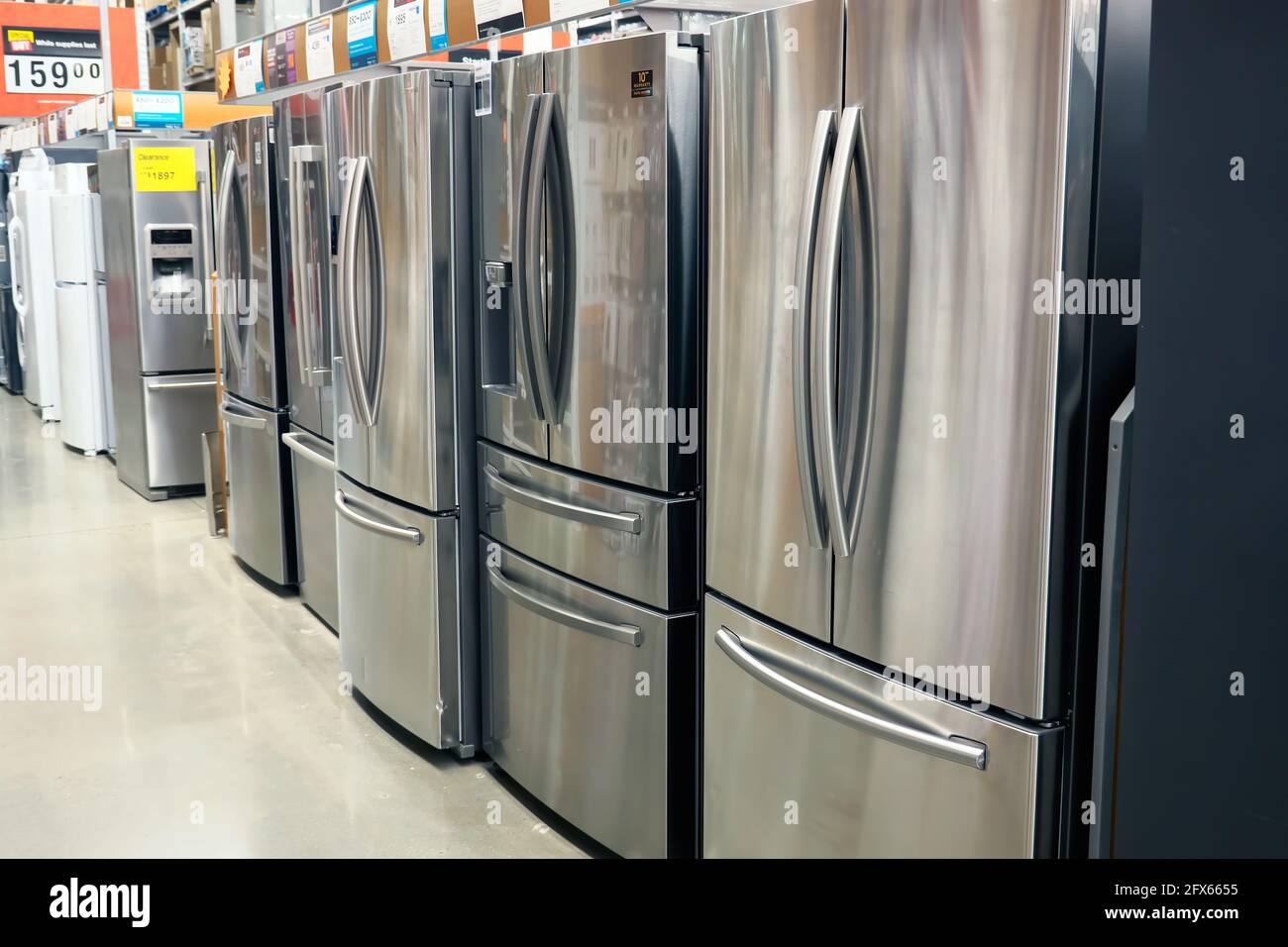 Doppel kühlschränke -Fotos und -Bildmaterial in hoher Auflösung – Alamy