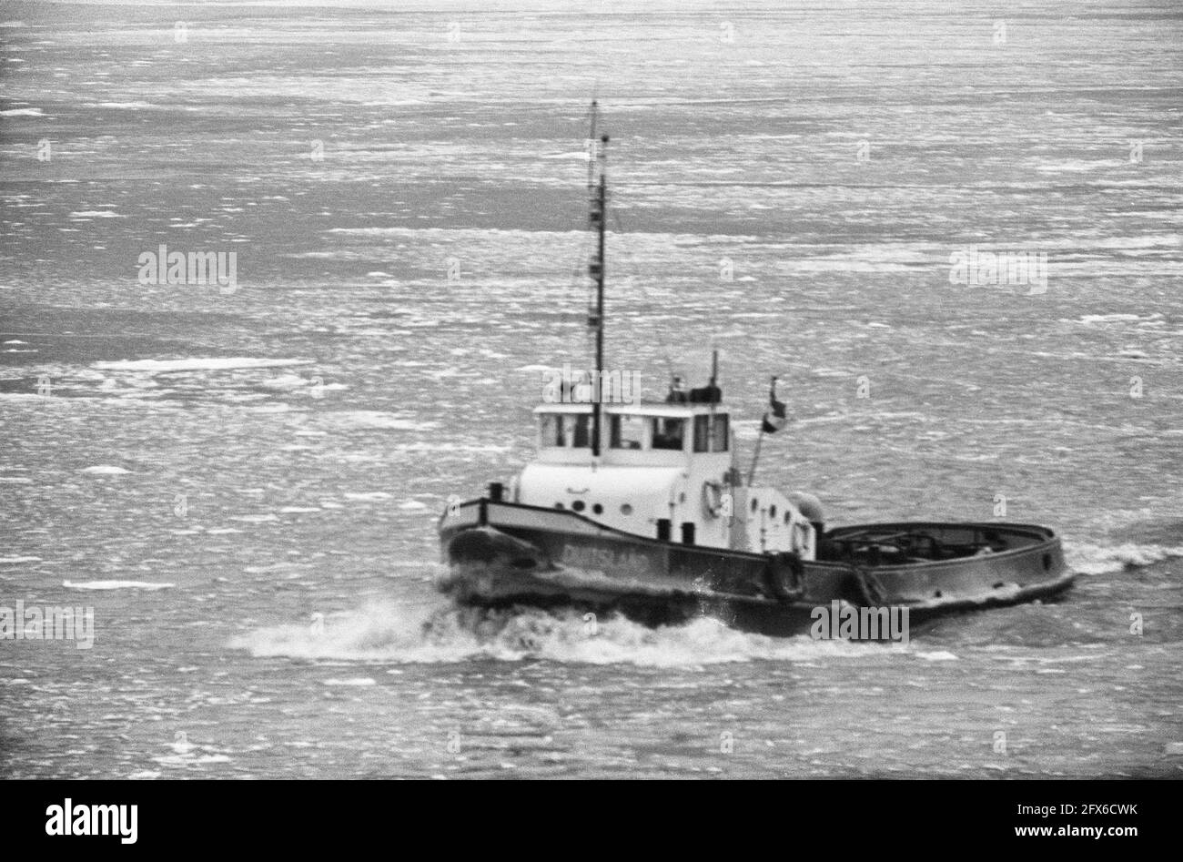 Das Eis wird auf dem Hollands Diep gebrochen, 3. Januar 1963, IJS, Niederlande, 20. Jahrhundert Presseagentur Foto, Nachrichten zu erinnern, Dokumentarfilm, historische Fotografie 1945-1990, visuelle Geschichten, Menschliche Geschichte des zwanzigsten Jahrhunderts, Momente in der Zeit festzuhalten Stockfoto
