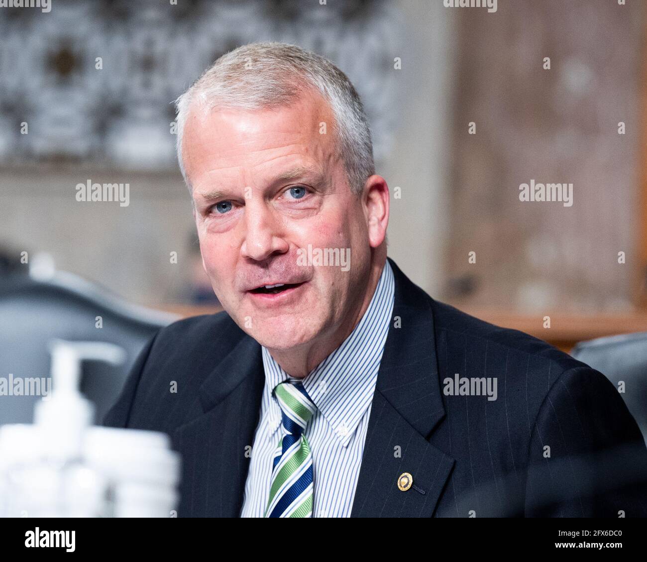Washington, Usa. Mai 2021. US-Senator Dan Sullivan (R-AK) spricht bei einer Anhörung des Ausschusses für bewaffnete Dienste des Senats. Kredit: SOPA Images Limited/Alamy Live Nachrichten Stockfoto