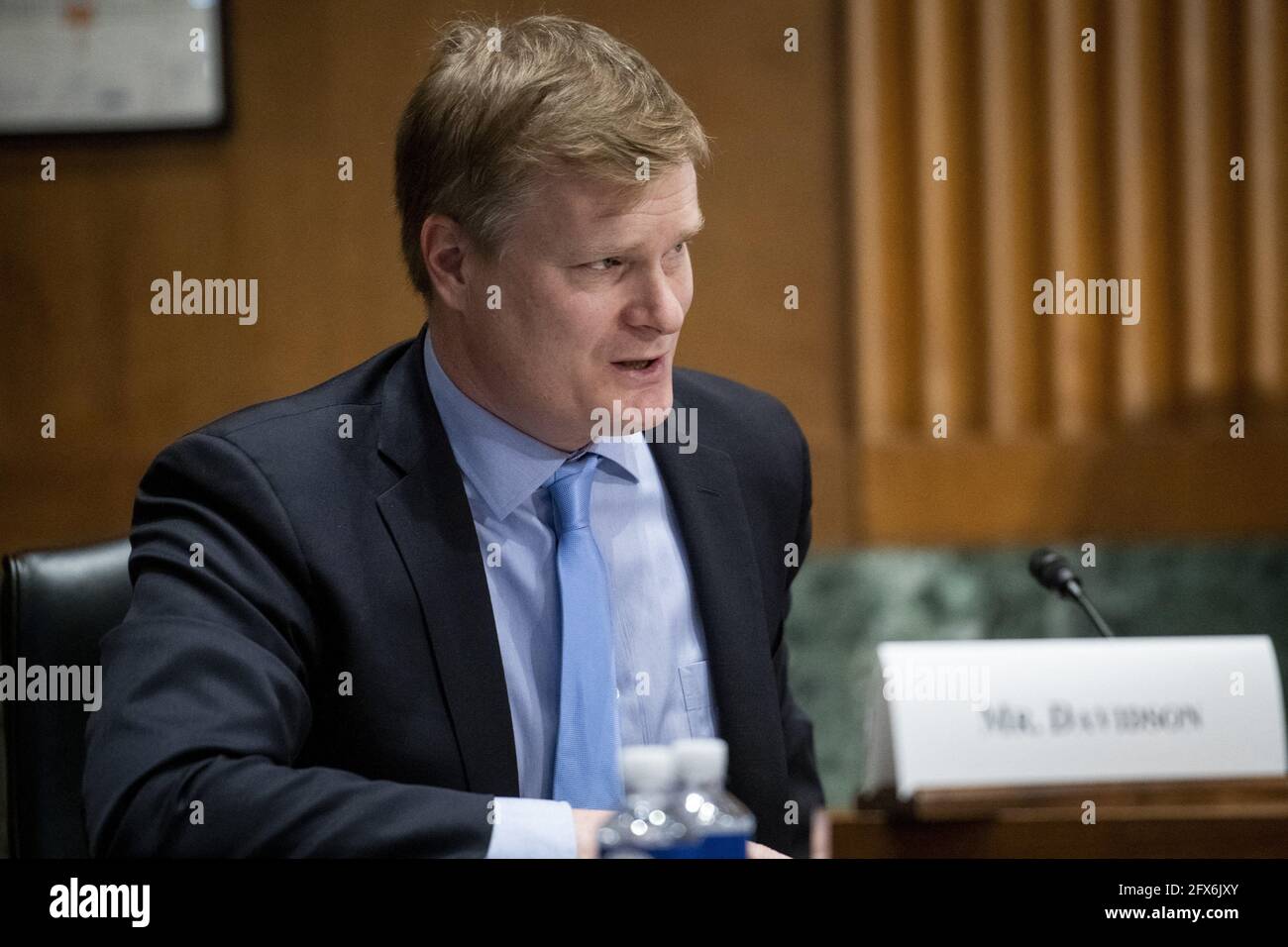 Jonathan Davidson erscheint vor einer Anhörung des Senatsausschusses für Finanzen wegen seiner Ernennung zum stellvertretenden Untersekretär des Finanzministeriums im Dirksen Senate Office Building in Washington, DC, USA, Dienstag, den 25. Mai, 2021. Foto von Rod Lampey/CNP/ABACAPRESS.COM Stockfoto