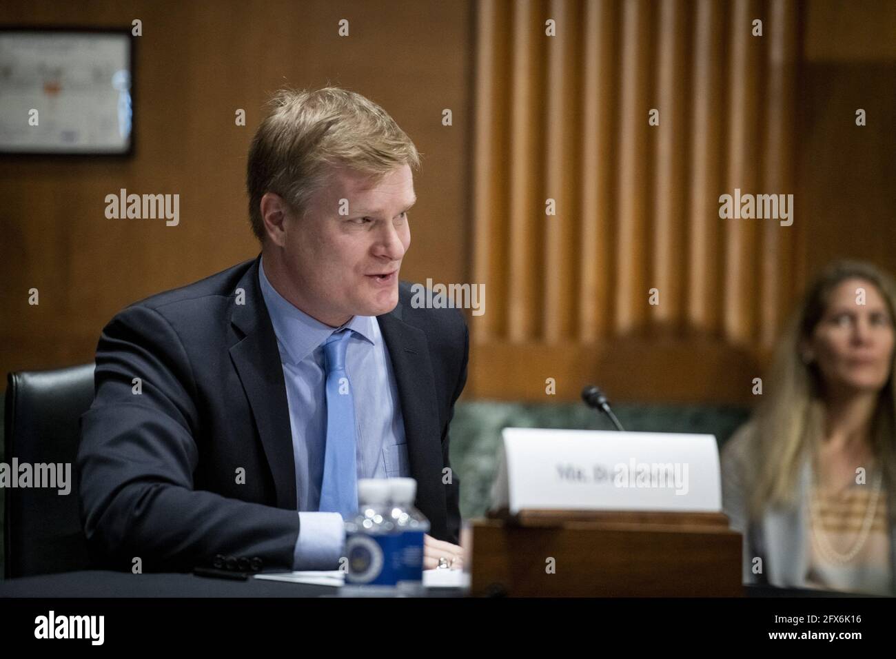 Jonathan Davidson erscheint vor einer Anhörung des Senatsausschusses für Finanzen wegen seiner Ernennung zum stellvertretenden Untersekretär des Finanzministeriums im Dirksen Senate Office Building in Washington, DC, USA, Dienstag, den 25. Mai, 2021. Foto von Rod Lampey/CNP/ABACAPRESS.COM Stockfoto