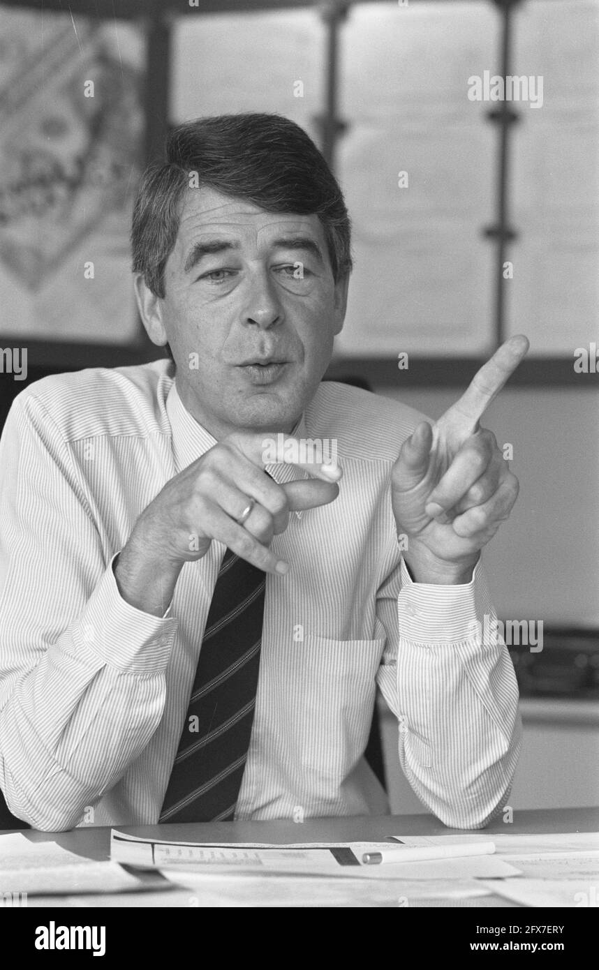 Jan van Duijn, Robeco, 29. September 1987, Investmentgesellschaften, wirtschaft, Finanzen, Niederlande, Foto der Presseagentur des 20. Jahrhunderts, zu erinnerende Nachrichten, Dokumentarfilm, historische Fotografie 1945-1990, visuelle Geschichten, Menschliche Geschichte des zwanzigsten Jahrhunderts, Momente in der Zeit festzuhalten Stockfoto