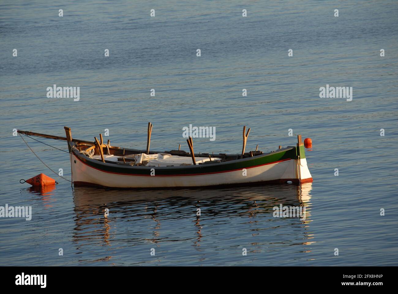 Barca di legno, Gozzo Stockfoto