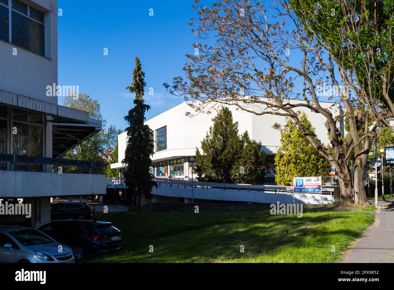 Gebäude des ehemaligen Ikva Aruhaz (Kaufhaus), Sopron, Ungarn Stockfoto