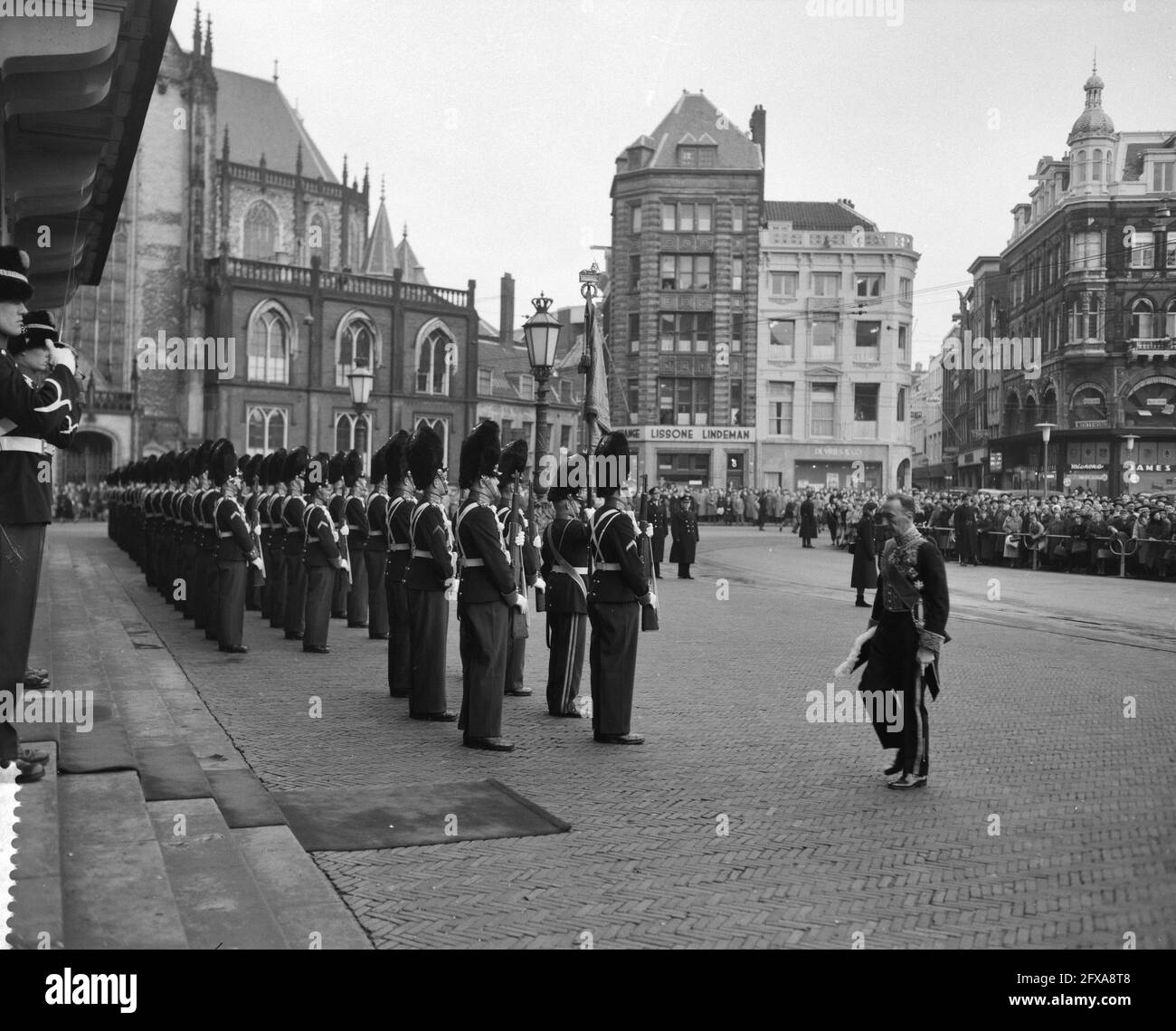 Diplomatischer Vertreter Griechenlands, 9. Januar 1958, VERTRETER der Niederlande, 20. Jahrhundert Presseagentur Foto, Nachrichten zu erinnern, Dokumentarfilm, historische Fotografie 1945-1990, visuelle Geschichten, Menschliche Geschichte des zwanzigsten Jahrhunderts, Momente in der Zeit festzuhalten Stockfoto