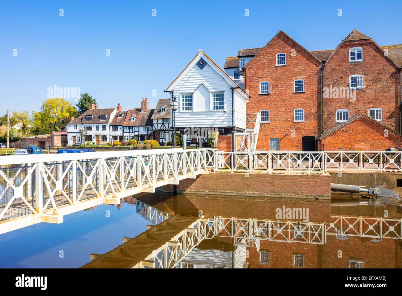 Tewkesbury und der Fluss Avon bei Tewkesbury Mill Abbey Mühle Wassermühle St Marys Road auf dem Severn Way Gloucestershire England GB UK Europa Stockfoto