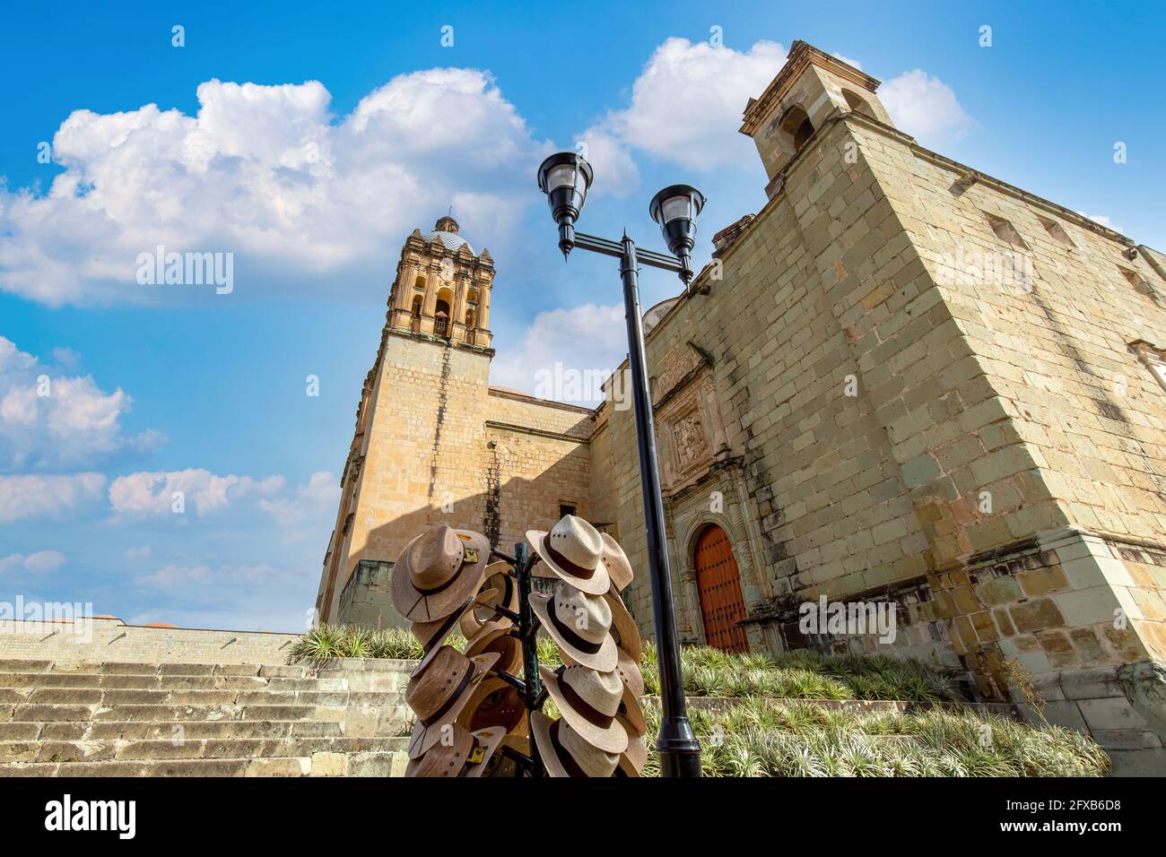 Wahrzeichen der Kathedrale von Santo Domingo im historischen Stadtzentrum von Oaxaca. Stockfoto