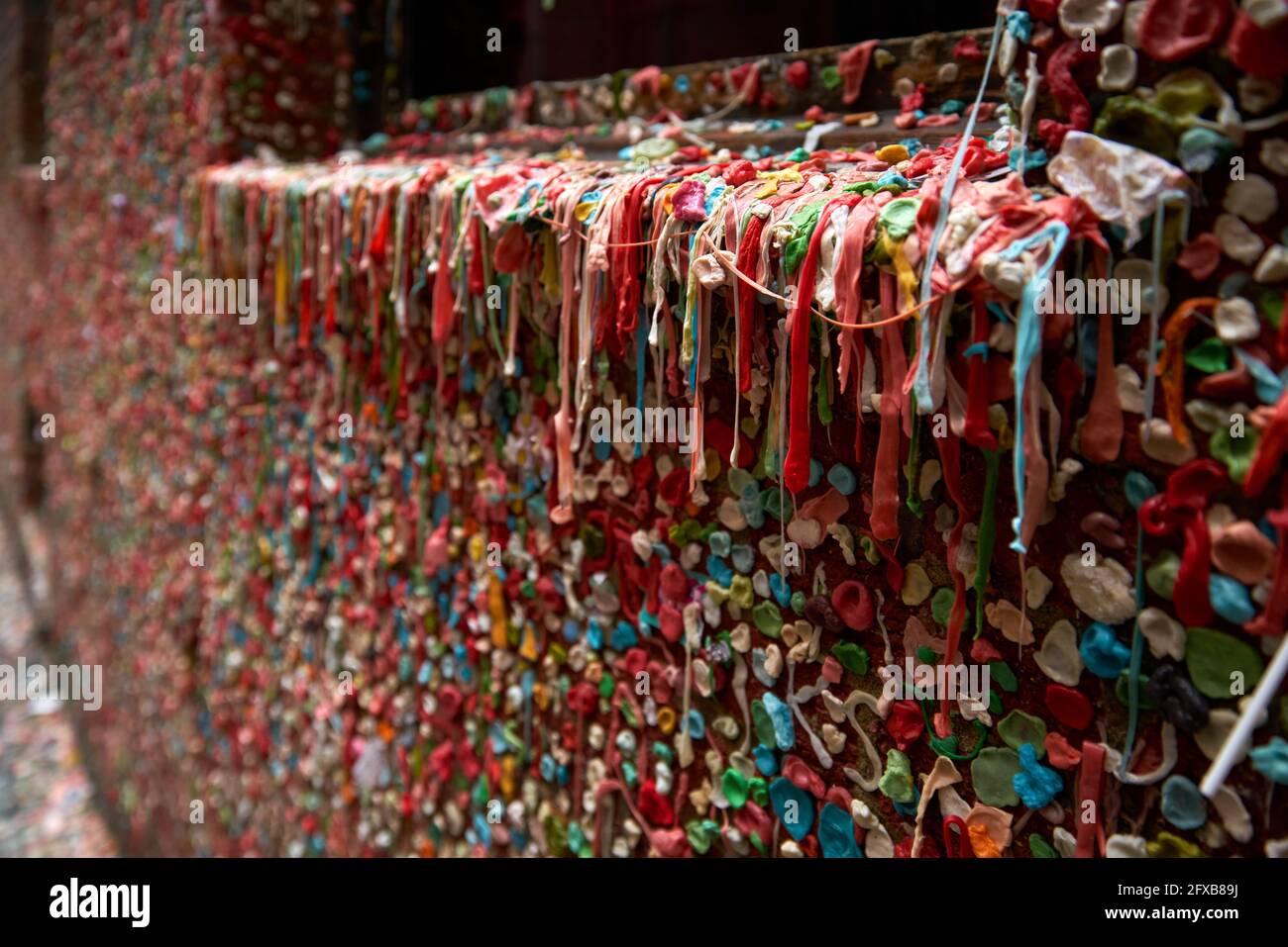 Seattle Gum Wall. Die berühmte Gummimauer in Pike Place Market, Downtown Seattle, Washington Stockfotografie
