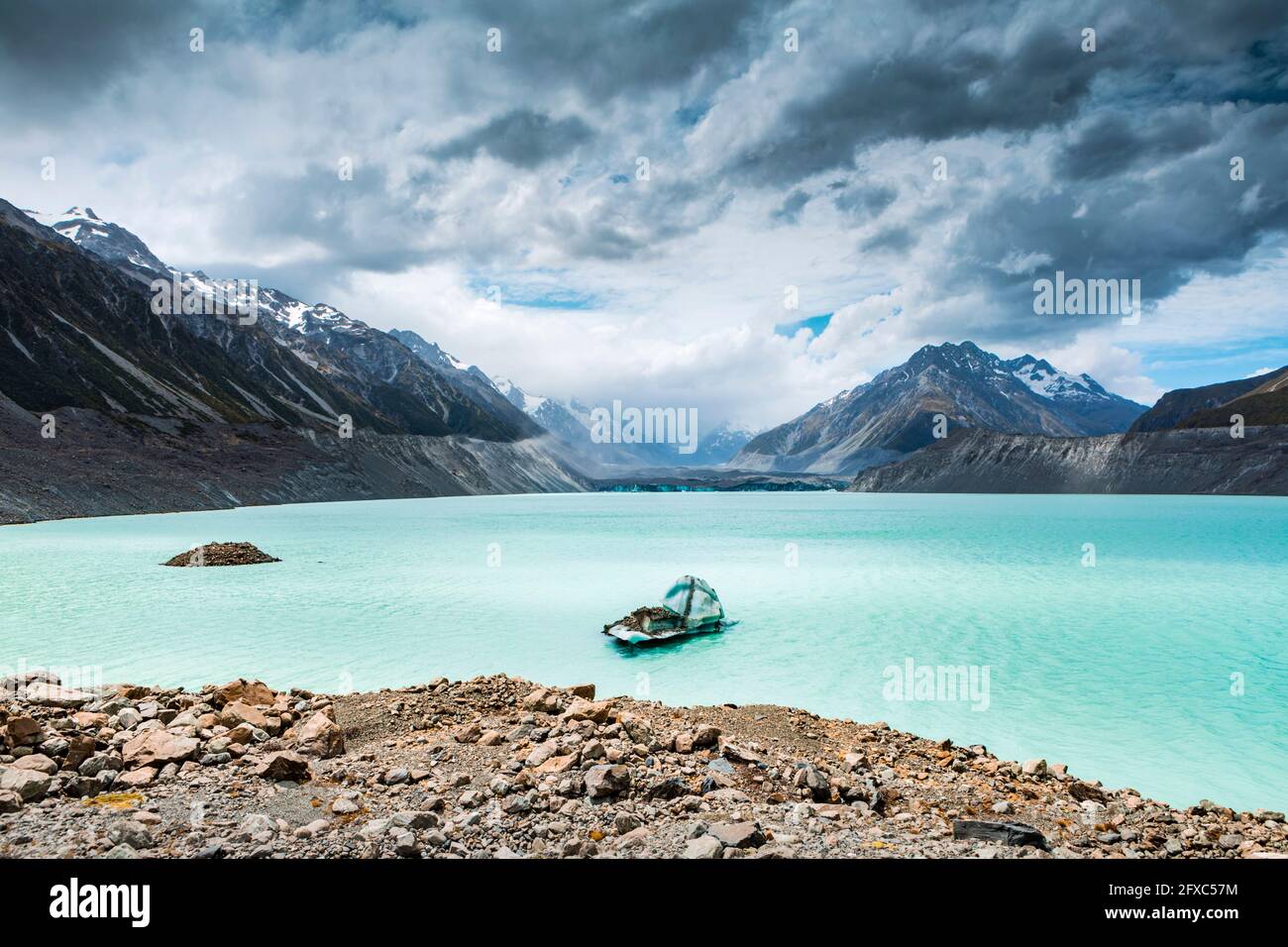 Malerischer Blick auf den türkisfarbenen Tasman Lake Stockfoto