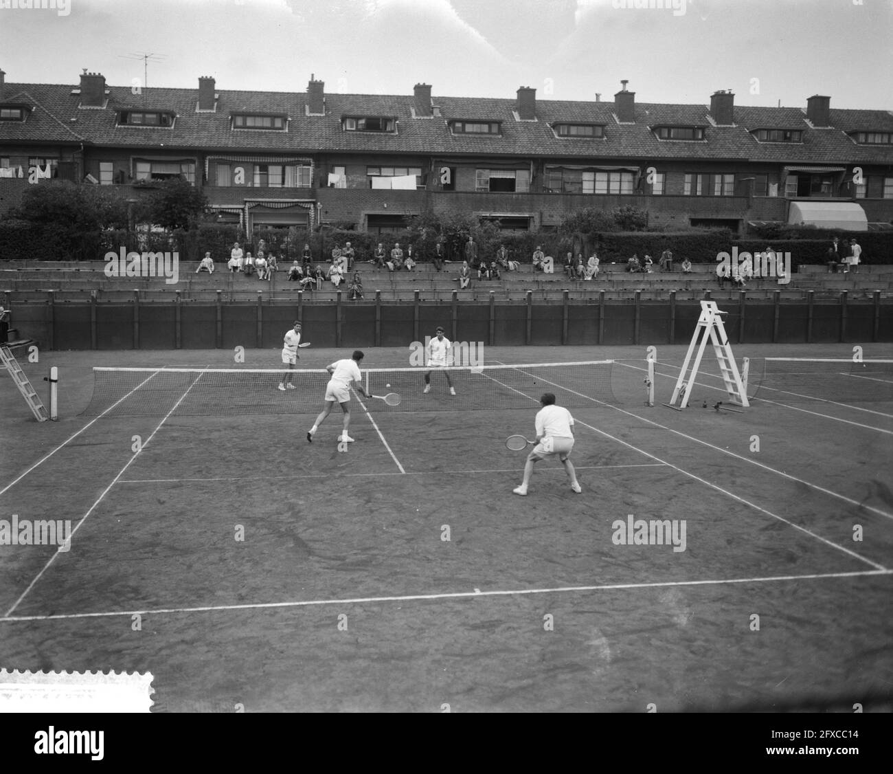 Nationale Tennismeisterschaften auf dem METS-Platz in Scheveningen, 17. August 1960, Tennismeisterschaften, Niederlande, 20. Jahrhundert Presseagentur Foto, Nachrichten zu erinnern, Dokumentarfilm, historische Fotografie 1945-1990, visuelle Geschichten, Menschliche Geschichte des zwanzigsten Jahrhunderts, Momente in der Zeit festzuhalten Stockfoto