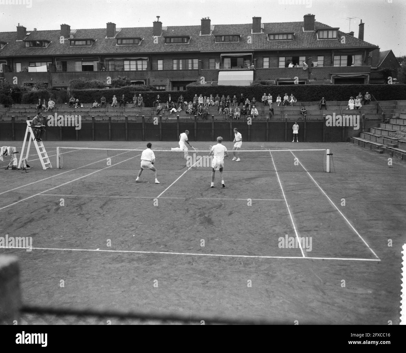 Nationale Tennismeisterschaften auf dem METS-Platz in Scheveningen, 17. August 1960, Tennismeisterschaften, Niederlande, 20. Jahrhundert Presseagentur Foto, Nachrichten zu erinnern, Dokumentarfilm, historische Fotografie 1945-1990, visuelle Geschichten, Menschliche Geschichte des zwanzigsten Jahrhunderts, Momente in der Zeit festzuhalten Stockfoto