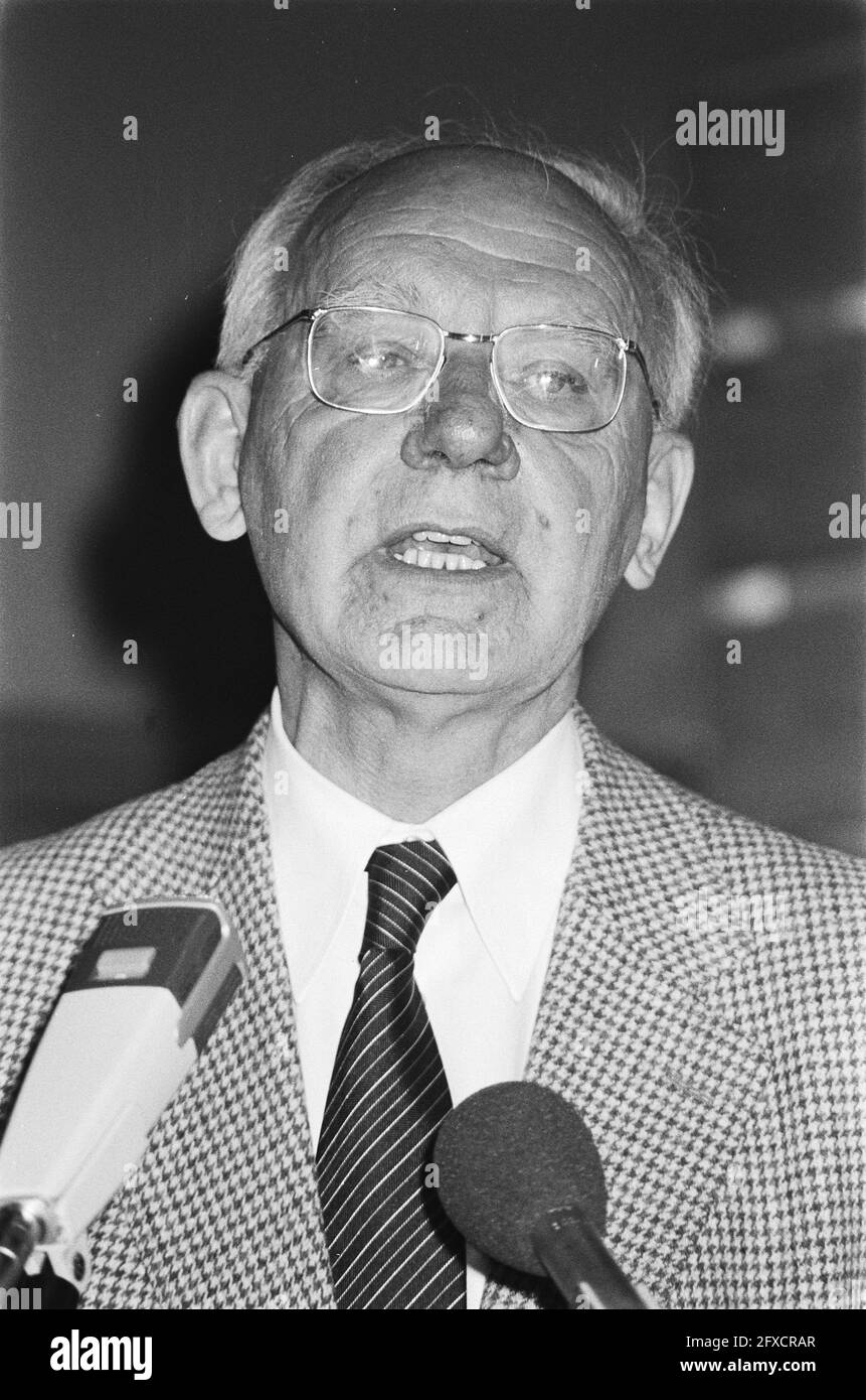 Parteirat PvdA in Zeist mit Wahl der Listenführerin für Europawahlen; Anne Vondeling (Leiterin), 6. Januar 1979, Wahlen, Listenführer, Parteiräte, Niederlande, Foto der Presseagentur des 20. Jahrhunderts, Nachrichten zu erinnern, Dokumentarfilm, historische Fotografie 1945-1990, visuelle Geschichten, Menschliche Geschichte des zwanzigsten Jahrhunderts, Momente in der Zeit festzuhalten Stockfoto