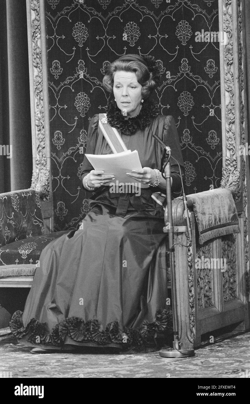 Königin Beatrix liest die Rede vom Thron in der Ritterhalle, 18. September 1984, Princess Day, Queens, Thronreden, Niederlande, Foto der Presseagentur des 20. Jahrhunderts, zu erinnerende Nachrichten, Dokumentarfilm, historische Fotografie 1945-1990, visuelle Geschichten, Menschliche Geschichte des zwanzigsten Jahrhunderts, Momente in der Zeit festzuhalten Stockfoto