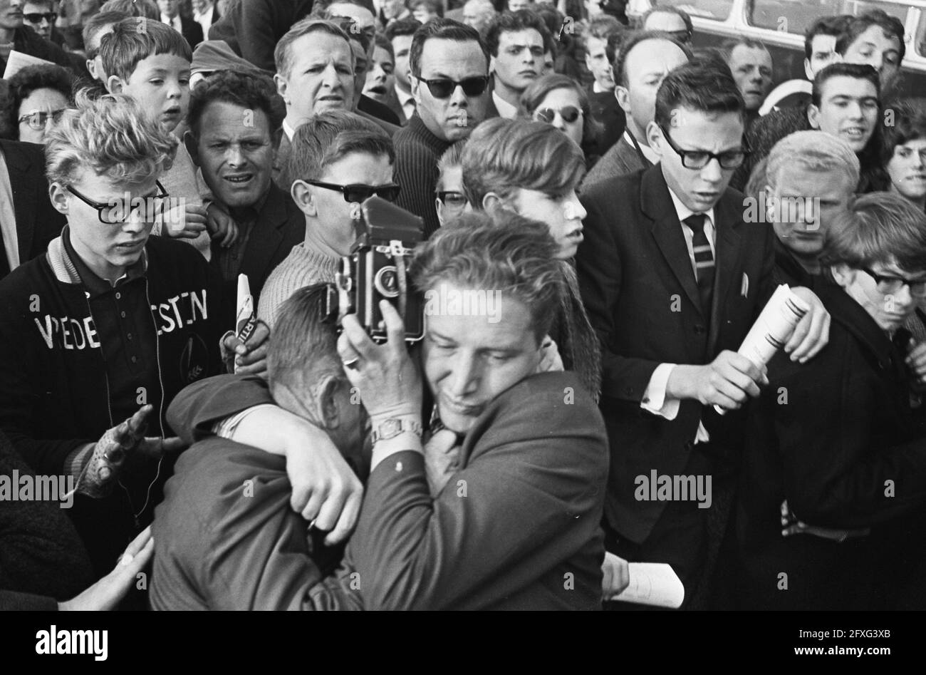 Kampffotografen ( Van Rossum, Dijkstra), 5. April 1965, FOTOGRAFIEN, Niederlande, Presseagentur des 20. Jahrhunderts, Foto, Nachrichten zum erinnern, Dokumentarfilm, historische Fotografie 1945-1990, visuelle Geschichten, Menschliche Geschichte des zwanzigsten Jahrhunderts, Momente in der Zeit festzuhalten Stockfoto