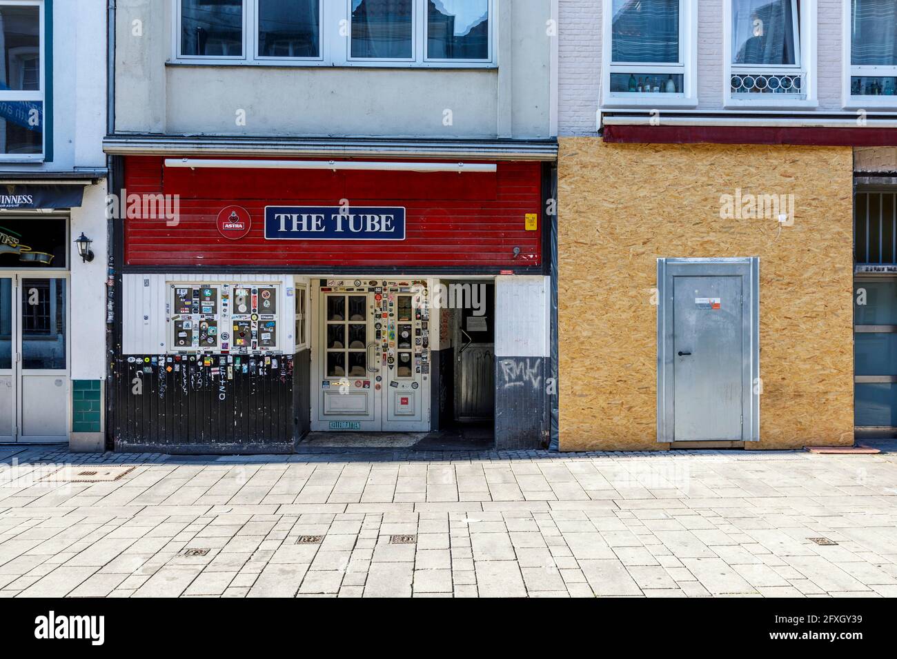 Kultpub The Tube an der Kurzen Straße in der Düsseldorfer Altstadt Stockfoto