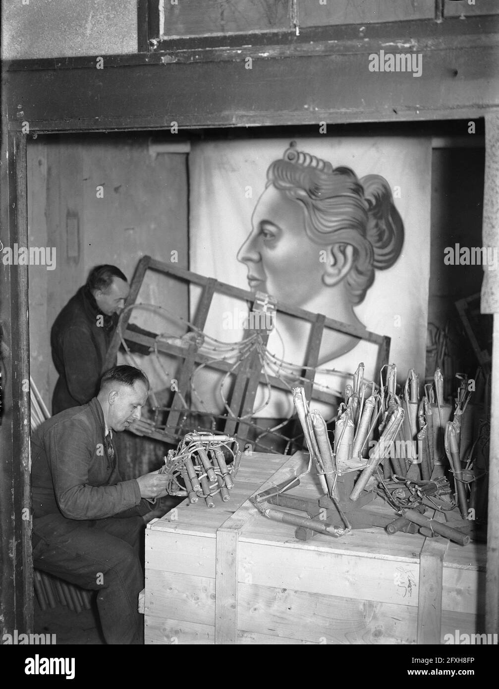 Vorbereitungen Government Jubilee H. M., 15. April 1948, Government Jubilees, Vorbereitungen, Niederlande, Presseagentur des 20. Jahrhunderts, Foto, Nachrichten zum erinnern, Dokumentarfilm, historische Fotografie 1945-1990, visuelle Geschichten, Menschliche Geschichte des zwanzigsten Jahrhunderts, Momente in der Zeit festzuhalten Stockfoto