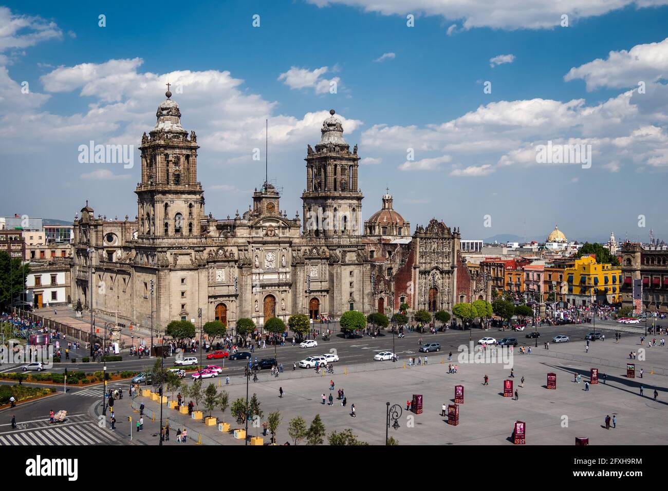 Architektonisches Wahrzeichen Metropolitan Cathedral im historischen Zentrum von Mexiko-Stadt, Mexiko. Stockfoto