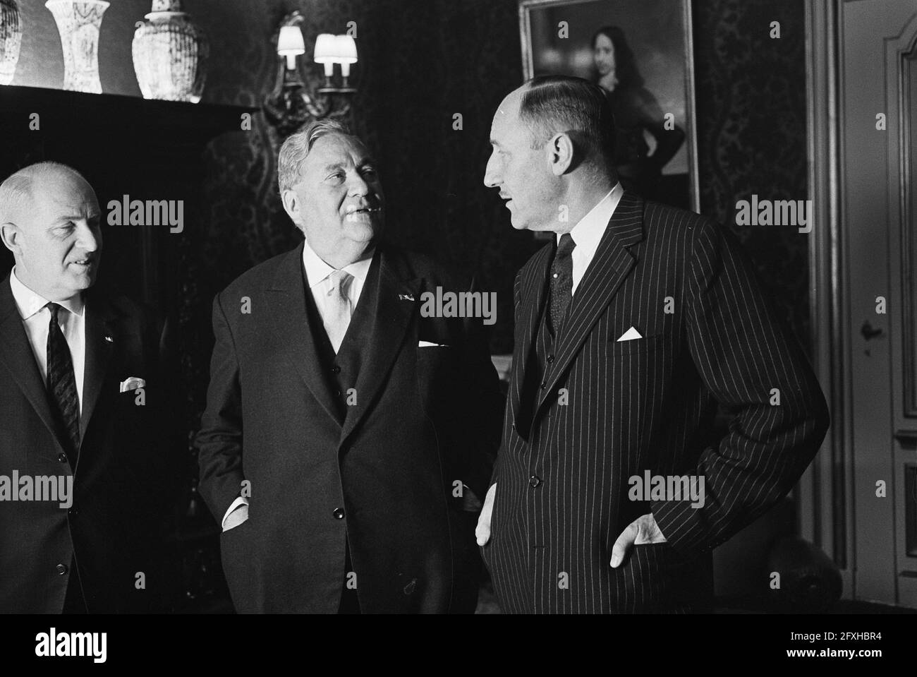 Weu montageprofessor carlo schmid erhalten Fotos und Bildmaterial in