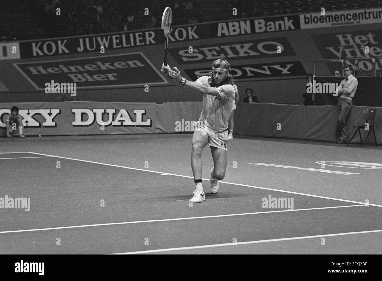 Sieger Bjorn Borg in Aktion, 7. Oktober 1979, Sport, Tennis, Niederlande, Presseagentur des 20. Jahrhunderts, Foto, Nachrichten zum erinnern, Dokumentarfilm, historische Fotografie 1945-1990, visuelle Geschichten, Menschliche Geschichte des zwanzigsten Jahrhunderts, Momente in der Zeit festzuhalten Stockfoto