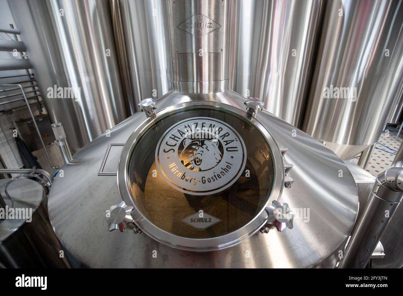 Nürnberg, Deutschland. Mai 2021. Das Logo der Nürnberger Brauerei Schanzenbräu ist auf dem