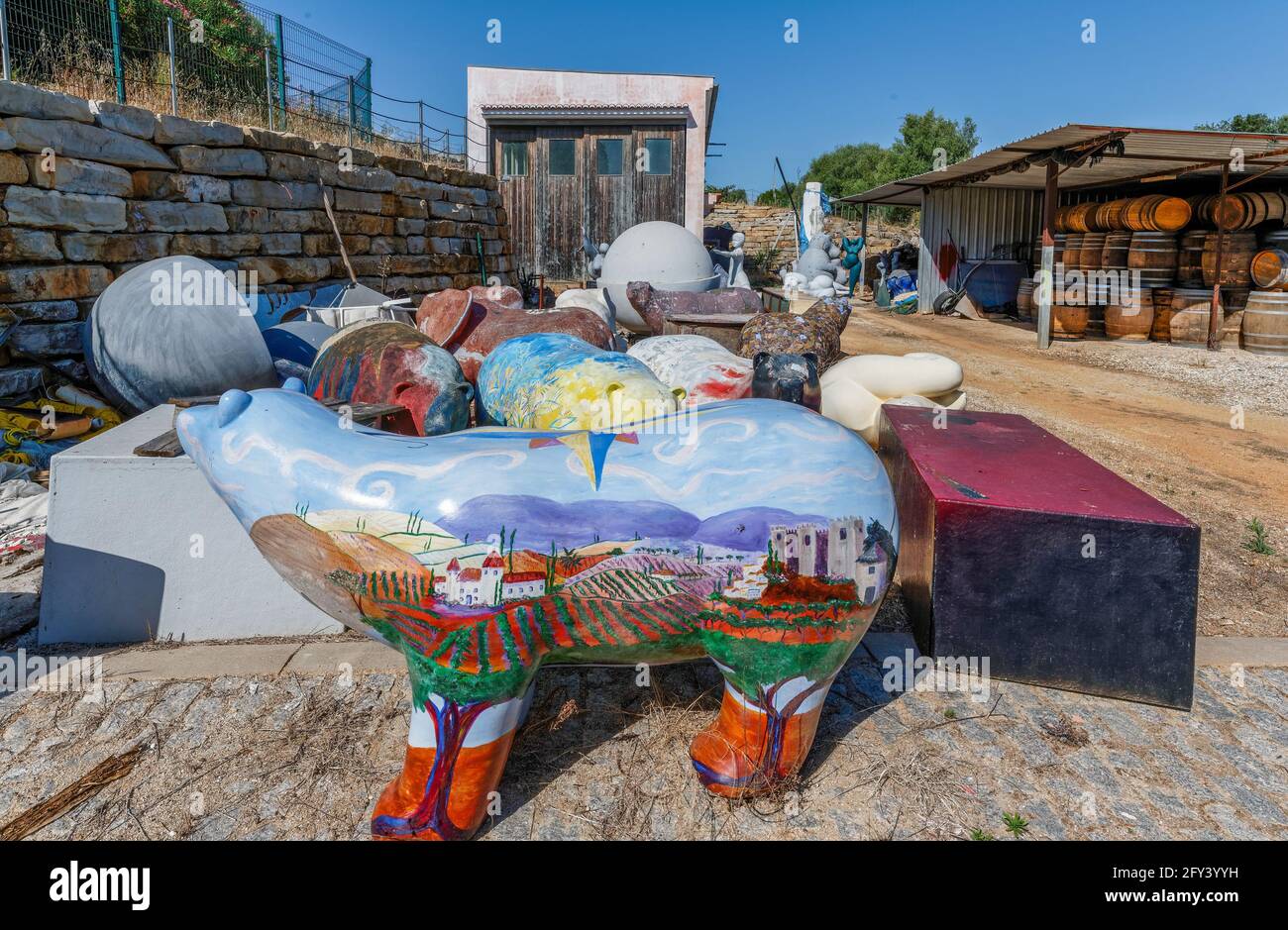 Skulpturen in Quinta dos Vales, Estômbar, Algarve, Portugal Stockfoto