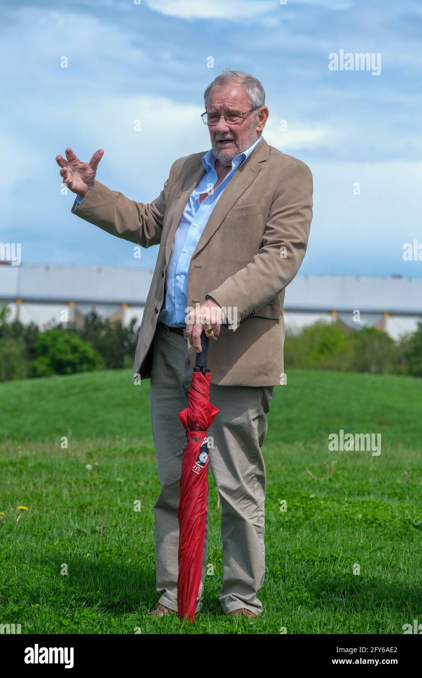 Der ehemalige Sportminister Richard Caborn startet Beat the Street im Sheffield olympic Legacy Park, dem ehemaligen Sitz des Don Valley Stadions Stockfoto