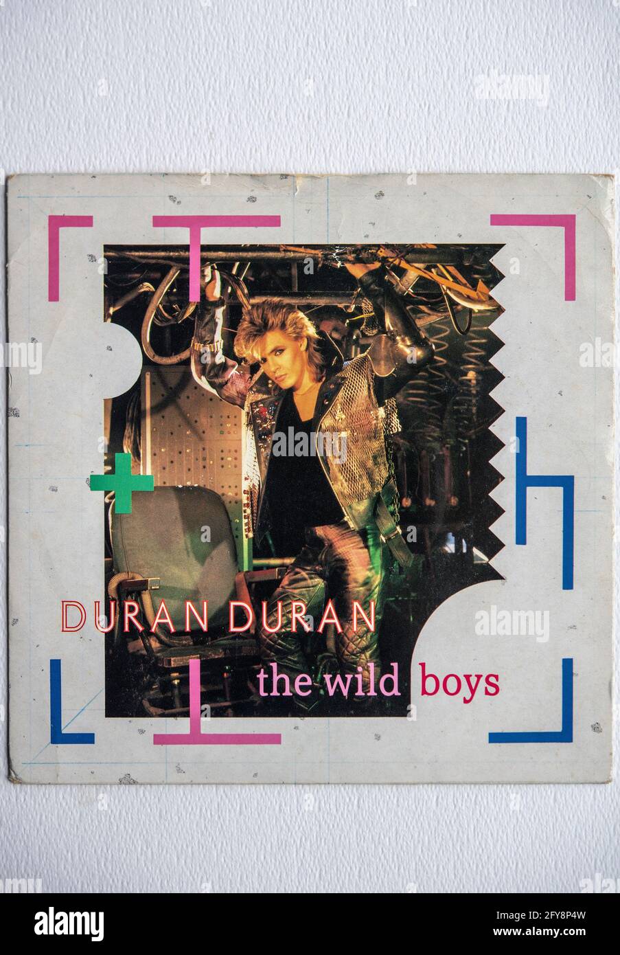 Sieben-Zoll-Vinyl-Cover-Version der Hit-Single The Wild Boys von Duran Duran, die 1984 veröffentlicht wurde Stockfoto