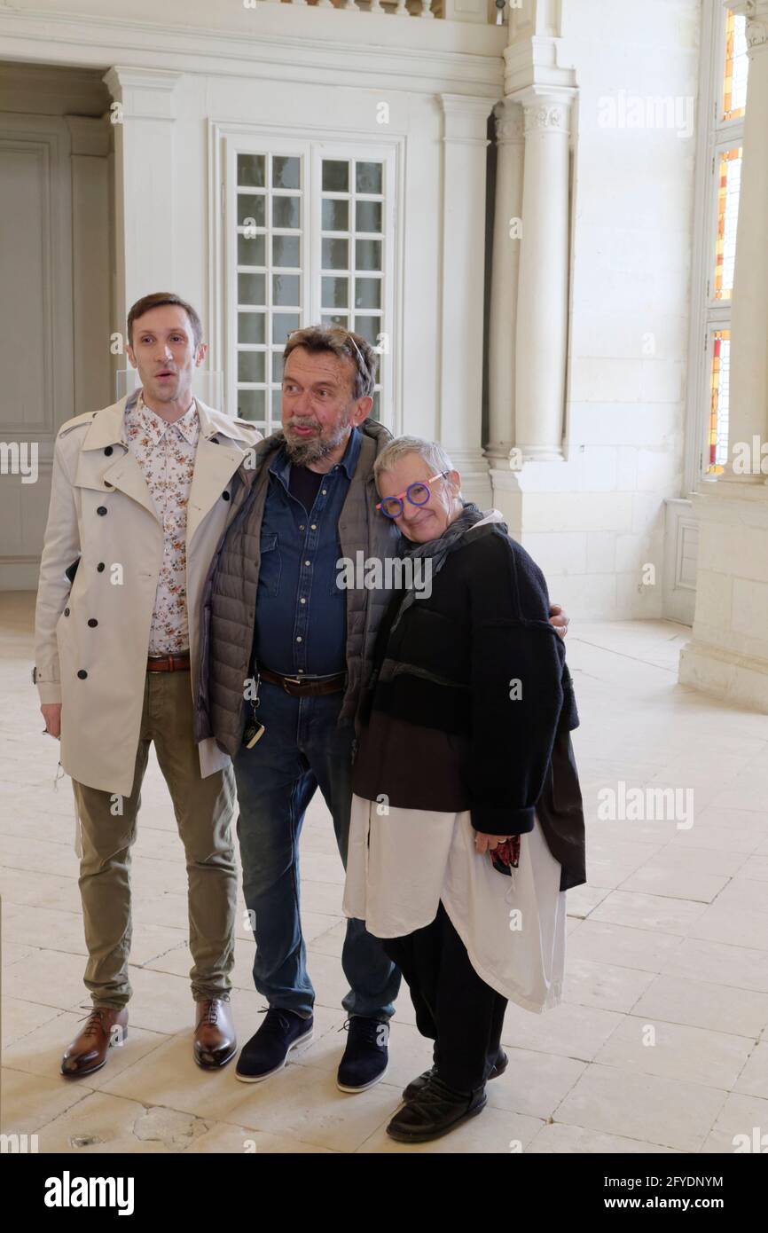 Chambord, Frankreich. Mai 2021. Lydie Arickx, ihr Mann Alex Bianchi und ihr Sohn Cesar Bianchi, posiert während der Presseeröffnung der Ausstellung Stockfoto