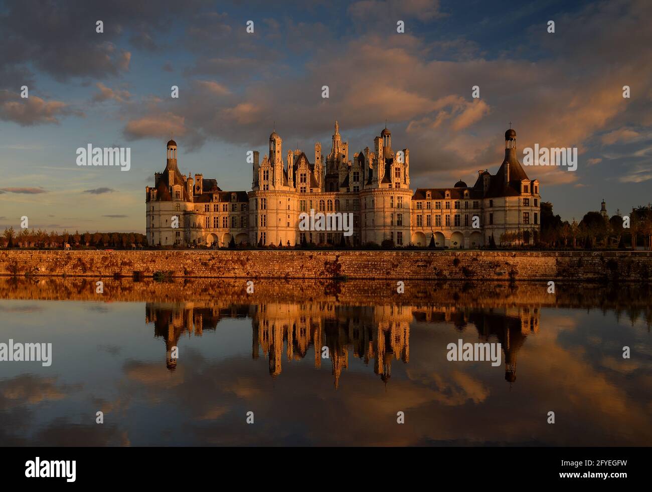 FRANKREICH. LOIR-ET-CHER (41) DIE BURG CHAMBORD, DAS WAHRZEICHEN DER FRANZÖSISCHEN RENAISSANCE AUF DER GANZEN WELT, IST EIN UNESCO-WELTKULTURERBE. EIN JUWEL DER ARCHITEKTUR Stockfoto